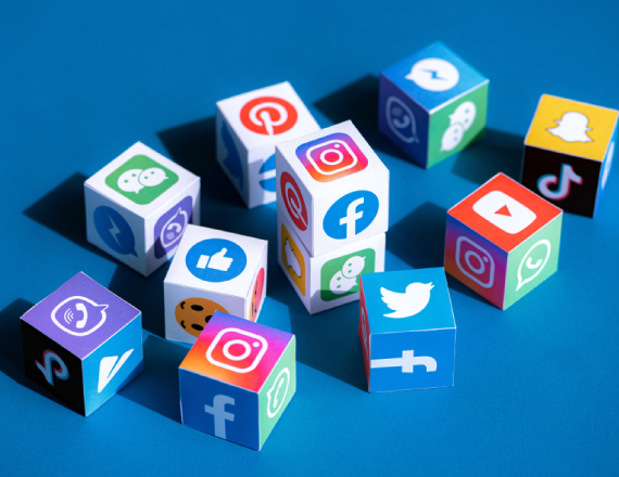 Social media specialist